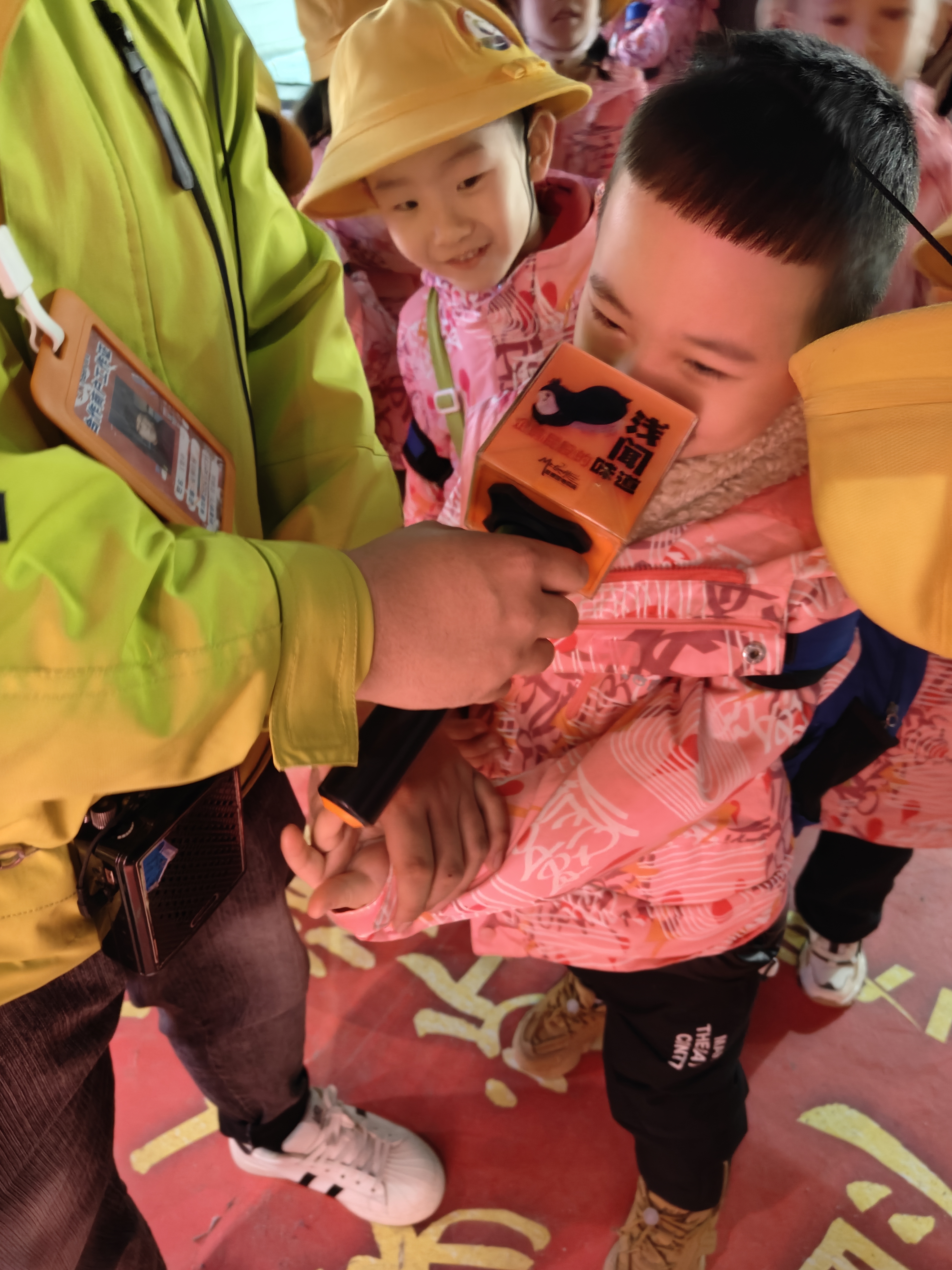 "姚璟逸春游记:趣探海洋馆,揭秘生物奥秘,共筑科学启蒙之旅"